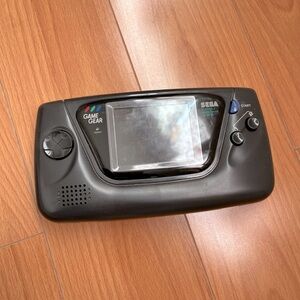 Vintage Sega Game Gear (excellent condition)